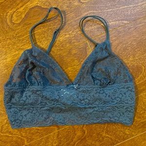 3 FOR $20 Large La Senza bralette